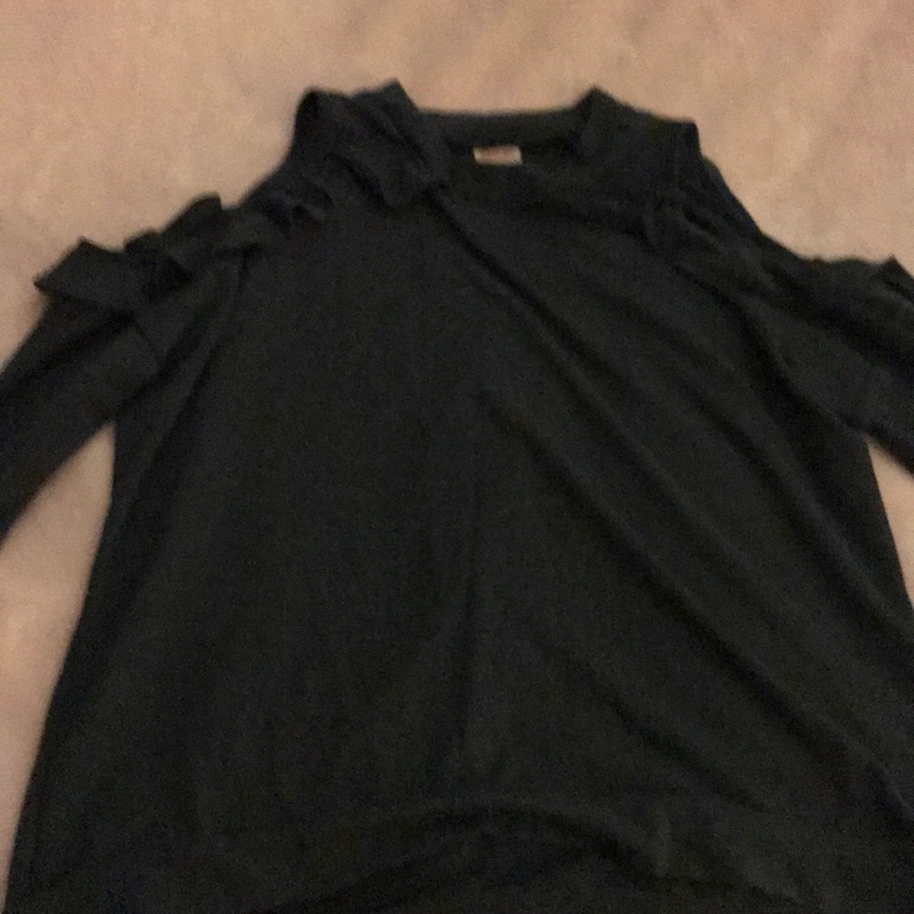 Grey sweatshirt